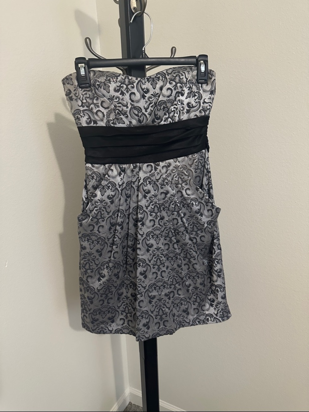 Speechless Strapless Floral Jacquard Dress in Silver and Black